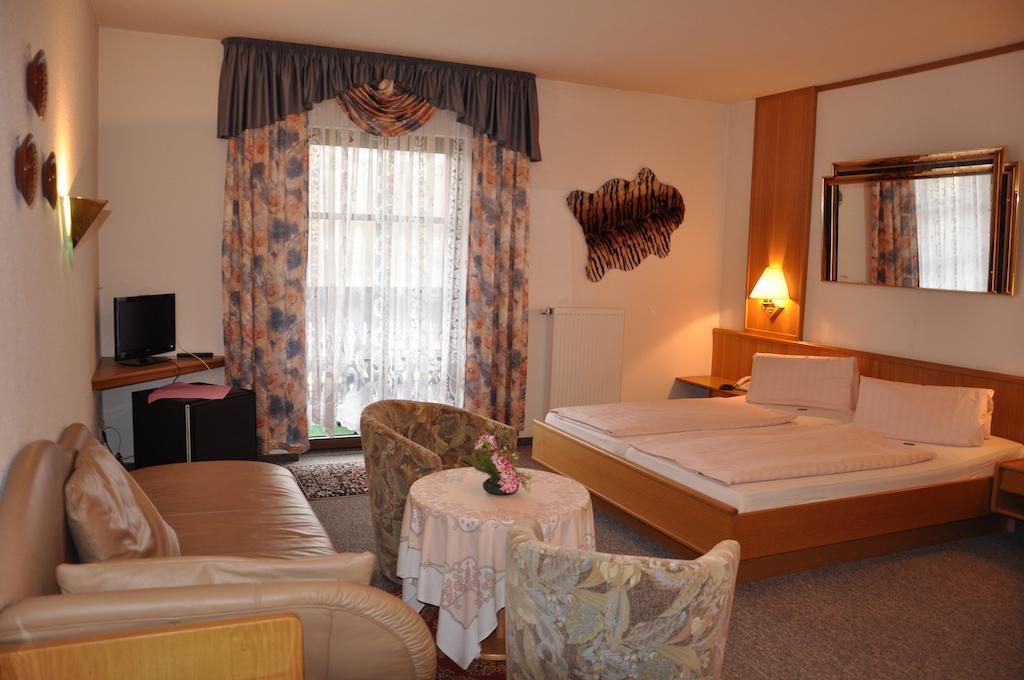 Hotel Fasold Sulzfeld  Bilik gambar